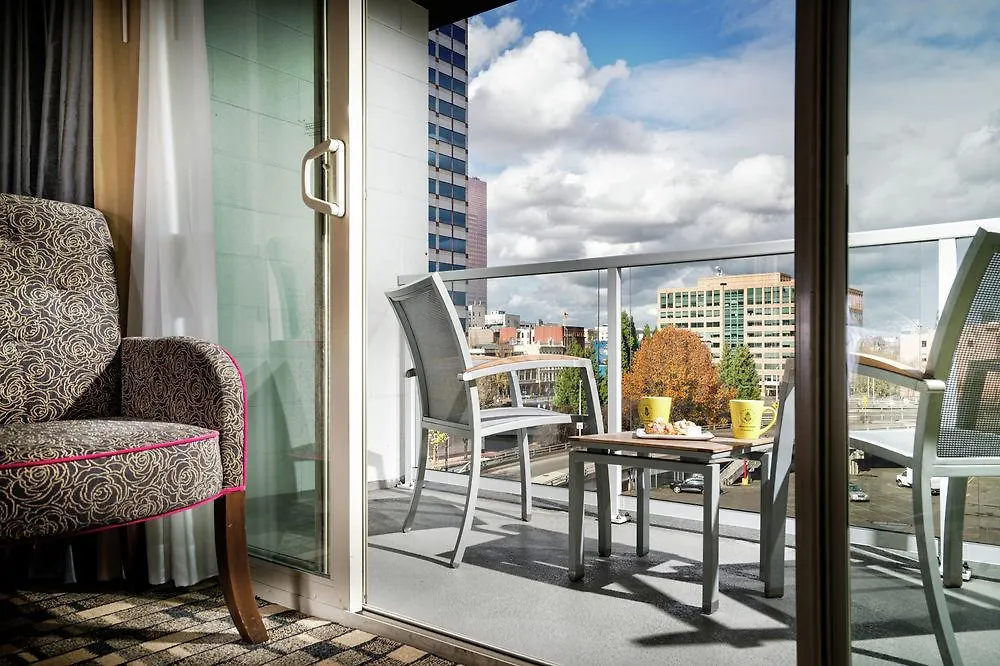 Staypineapple, Hotel Rose, Downtown Портленд