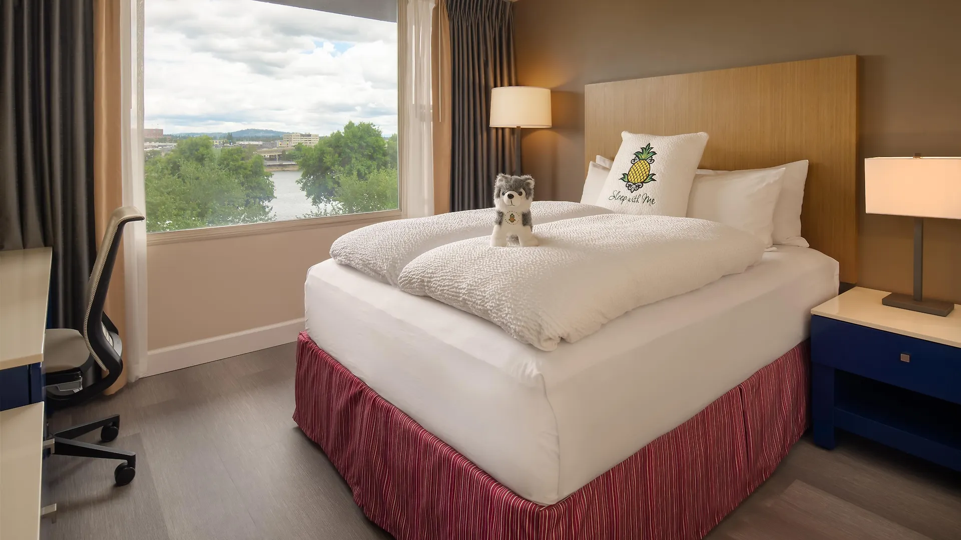 Staypineapple, Hotel Rose, Downtown Портленд США