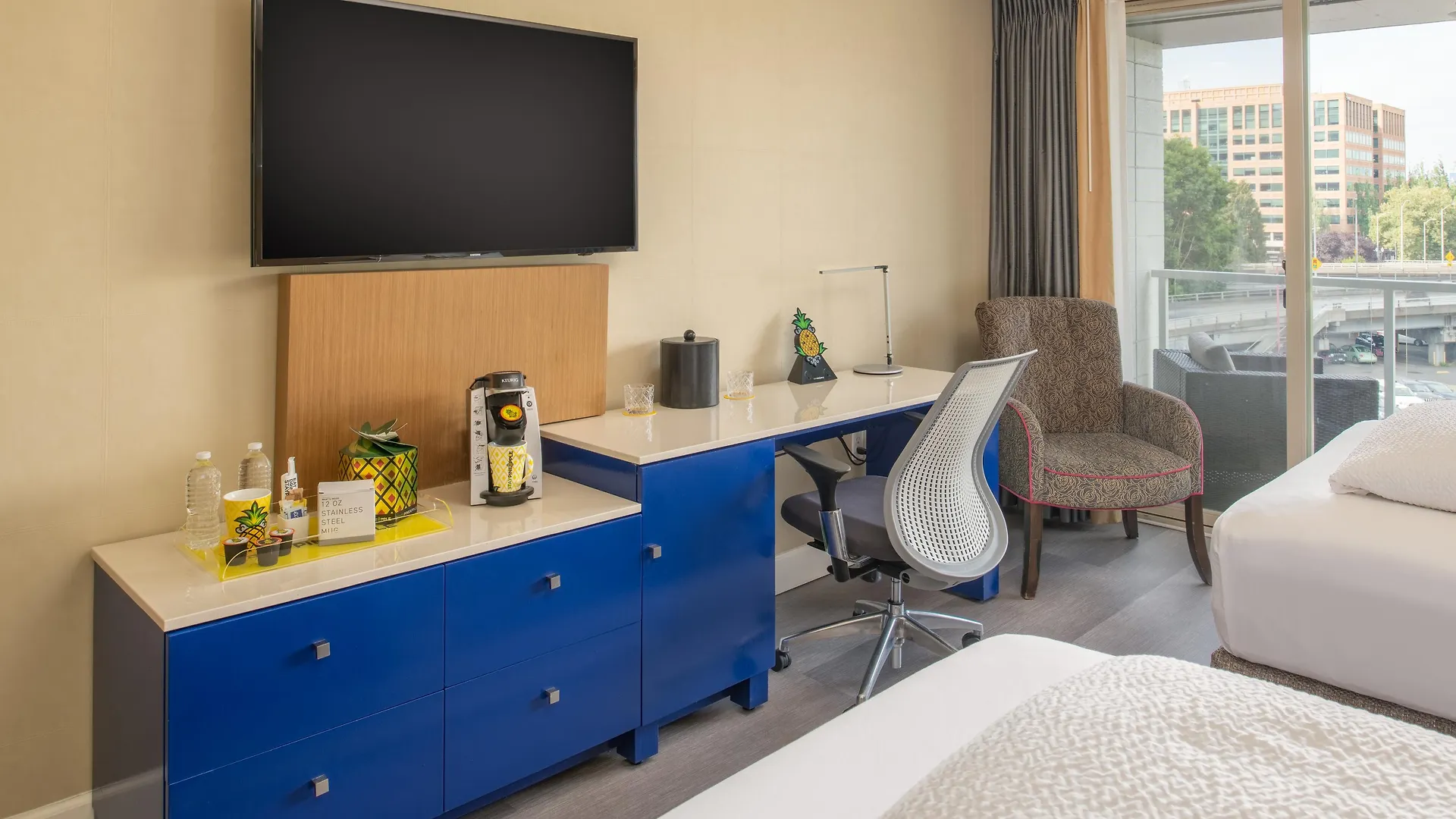 Staypineapple, Hotel Rose, Downtown Портленд США