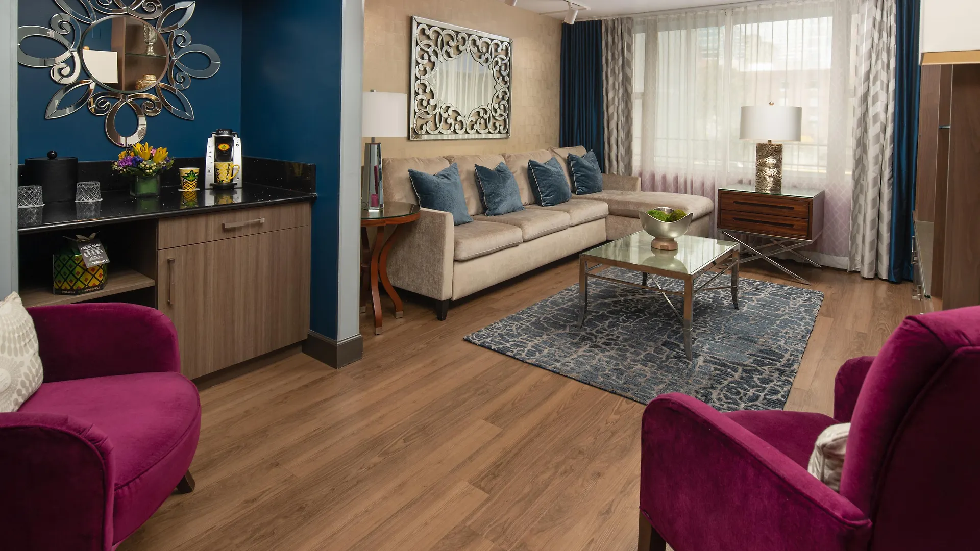 Staypineapple, Hotel Rose, Downtown Портленд